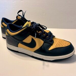 Nike Dunks Low